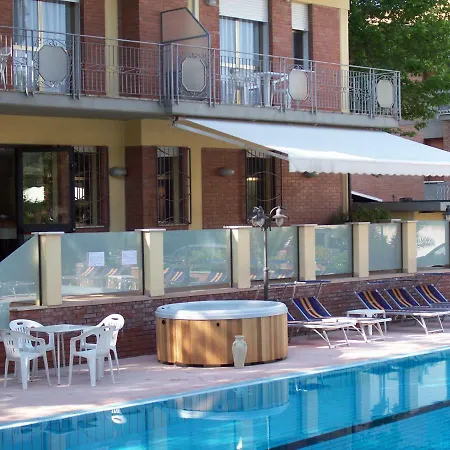 Hotel Ascot-2