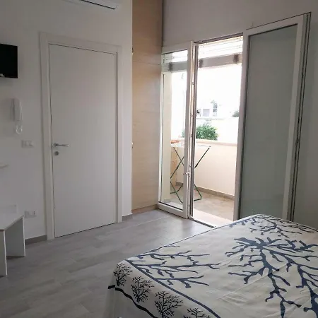 Camere Mare Manu-3