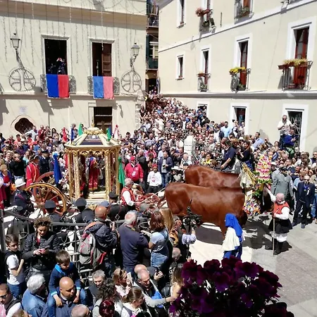 Sant Efisio Host-2