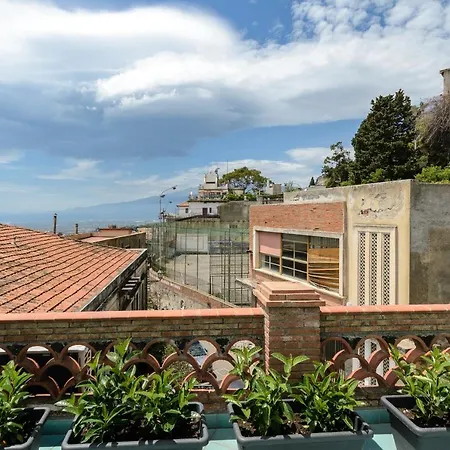 Sweet Taormina Apartment-2