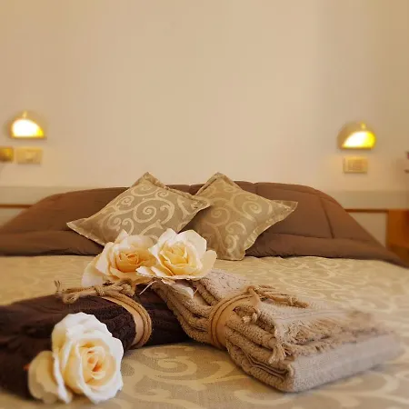 Hotel Romantica-3