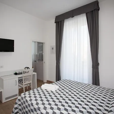 Guesthouse Porto di Roma-2
