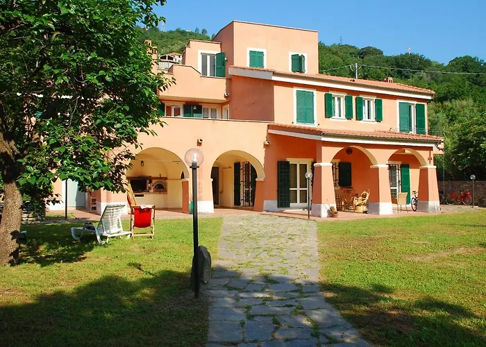 Bed and Breakfast Il Pozzo e il Melograno Finale Ligure