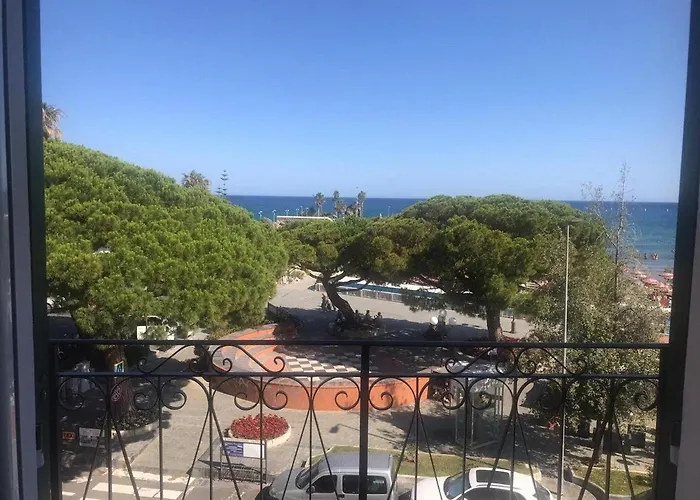 Le Camere Della Nonna Diano Marina