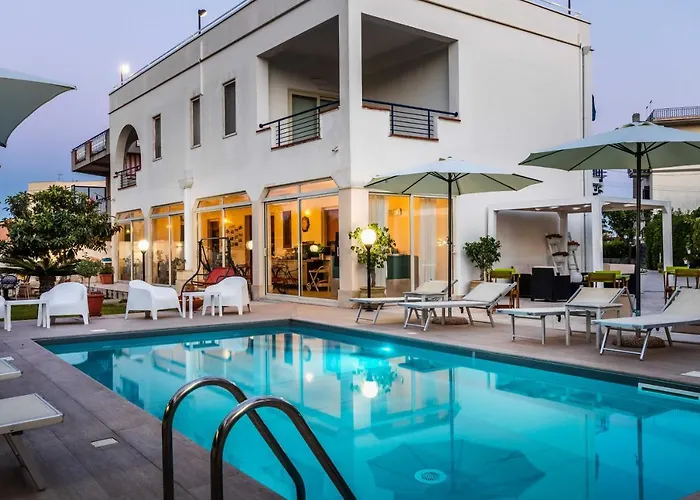 Marricriu Beb Rooms And Pool Avola