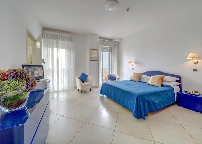 Hotel Carlton Beach Marebello