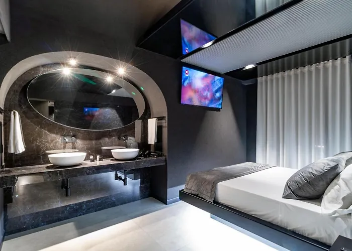 4 Suites " Unconventional Living Rooms " Catania
