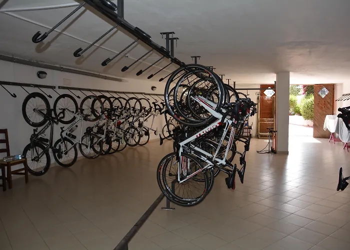 Hotel Li Graniti Baja Sardinia