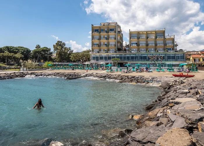 Hotel Bellevue Et Mediterranée Diano Marina