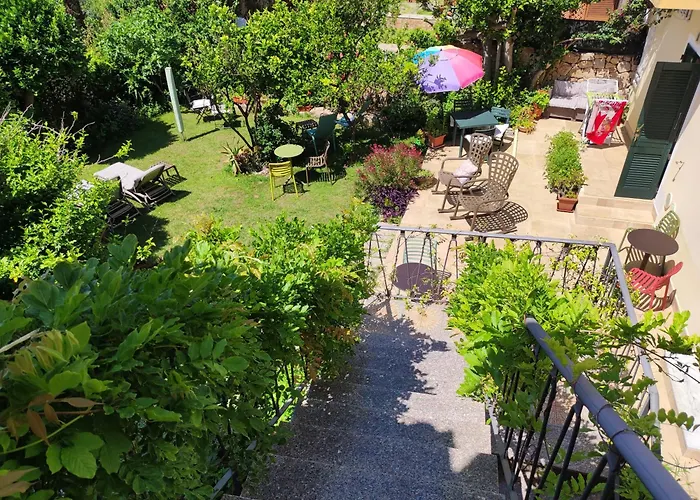 Il Giardino Di Tatiana Rooms&Breakfast La Maddalena 