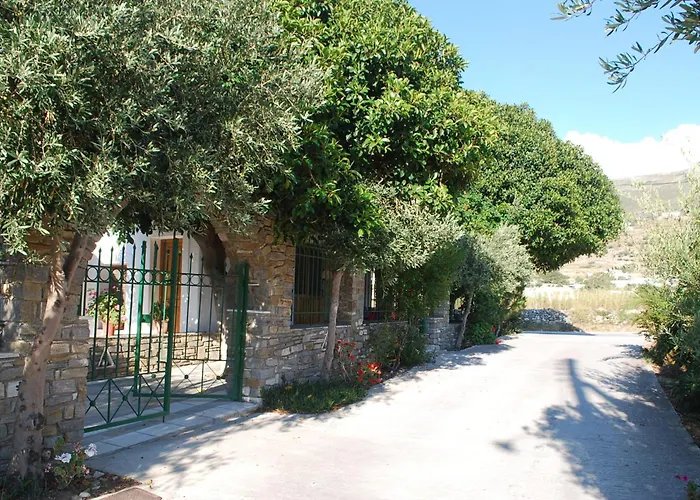 Siroco'S Rooms And Studios Paro