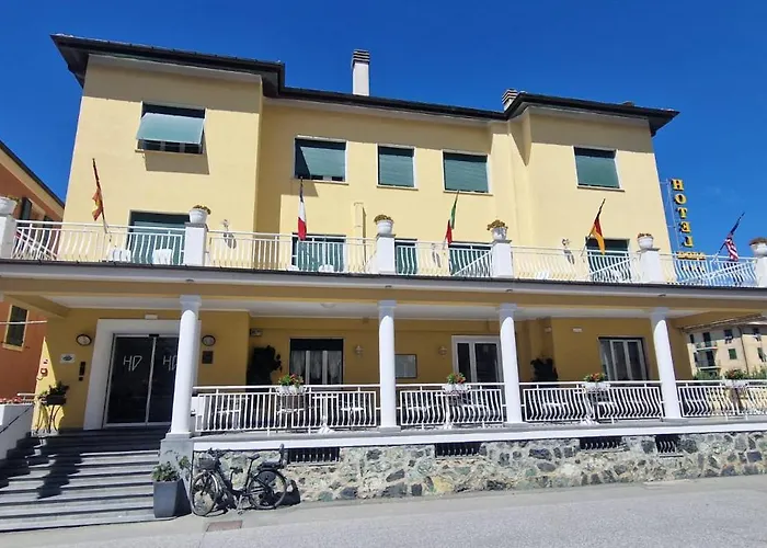 Hotel Dora Levanto