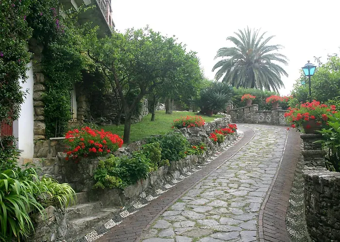 Hotel sul MareLa Vela-Castello Il Rifugio