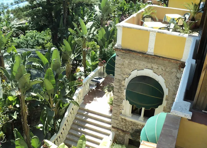 Hotel sul MareBaia Delle Sirene