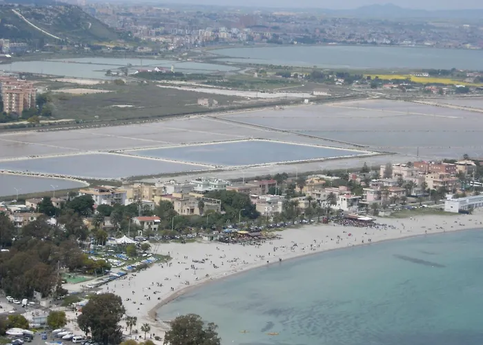 Lewis Rooms Poetto Beach Cagliari