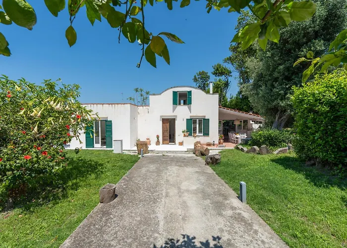 Villa Morea&Rooms in Procida