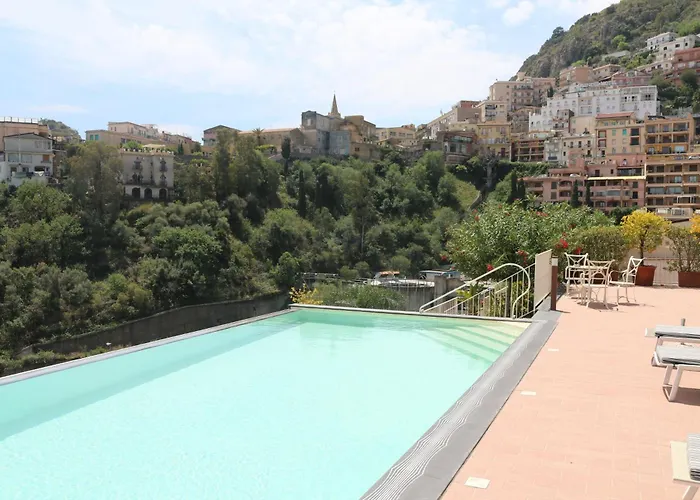Villa Taormina Skyline
