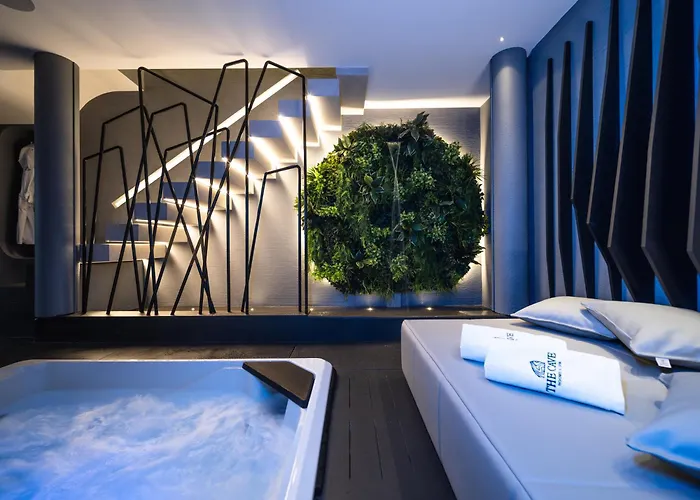 The Cave Suites Spa Vieste