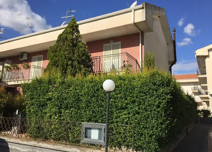 Villa Pino Marino Giardini Naxos