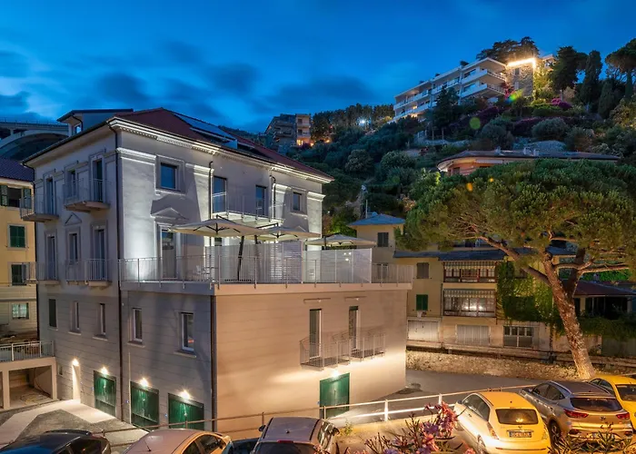 Villa Cadiz Apartments Varazze
