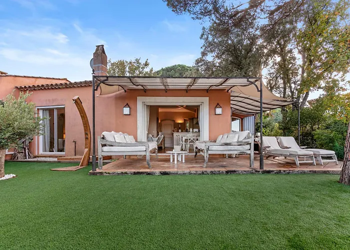 Le Tropézien - Vue Mer à 180, 3 chambres, jardin&piscine Saint-Tropez