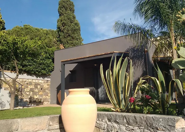 Avocado B&B Beyond Giardini Naxos