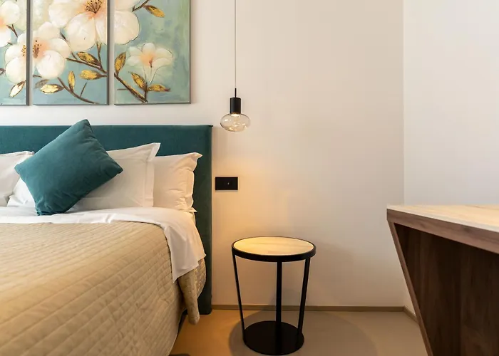 Hotel sul MareLe Suites Di Costanza