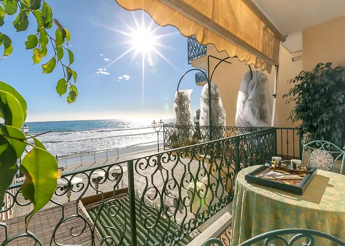 B&B Da Giueli Rooms On The Seafront Alassio