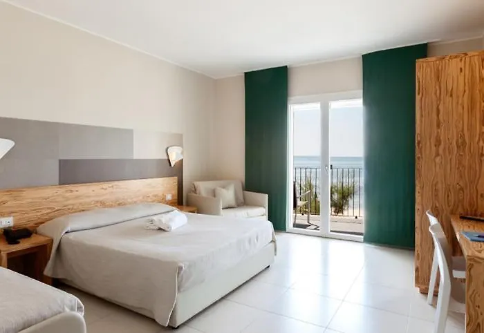 Hotel la Spiaggia Torre Lapillo