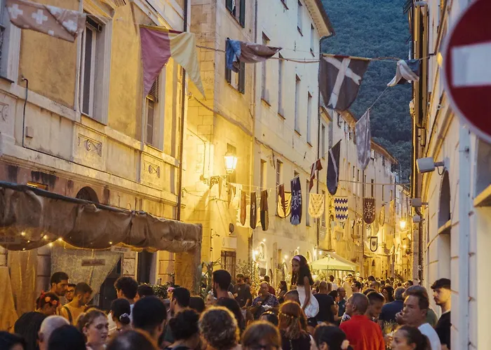 Hotel Garibaldi Finale Ligure