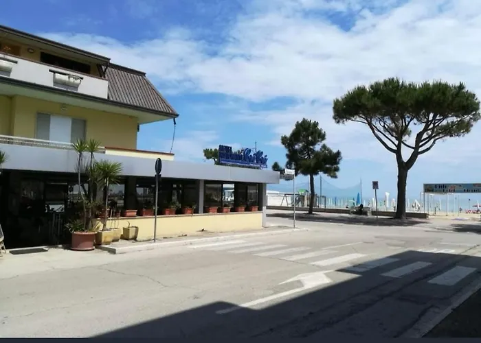 hotel cri cri - fronte spiaggia Silvi Marina