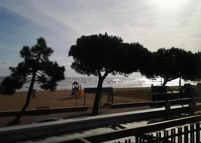 hotel cri cri - fronte spiaggia Silvi Marina