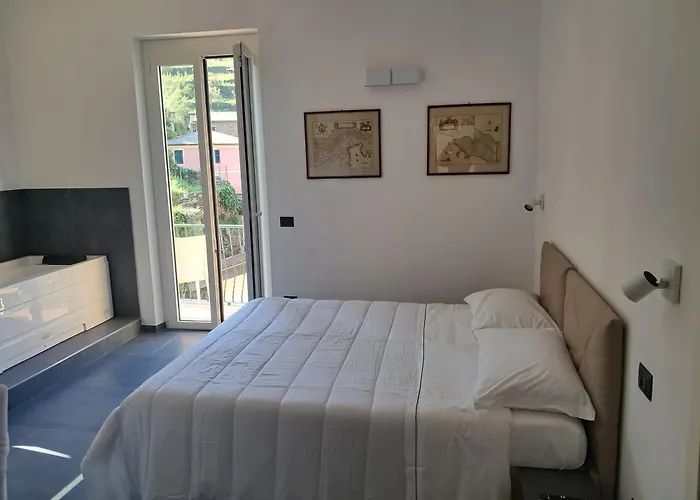 Da Zoe suite fontanavecchia Vernazza