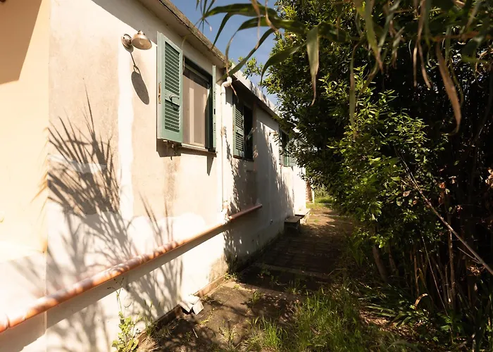 Villa GIARDINO BLU OLTREMARE - exlusive garden Procida