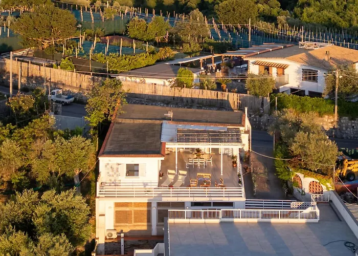 Villa De Vivo Realty - La Perla Blu Massa Lubrense
