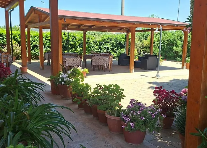 Hotel Ristorante La Decanata Le Castella 