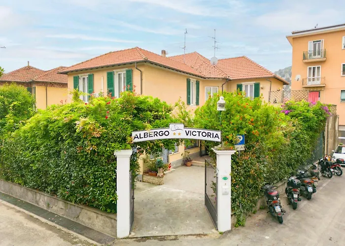 Hotel Victoria-Bike Friendly vicino Finalborgo e mare Finale Ligure