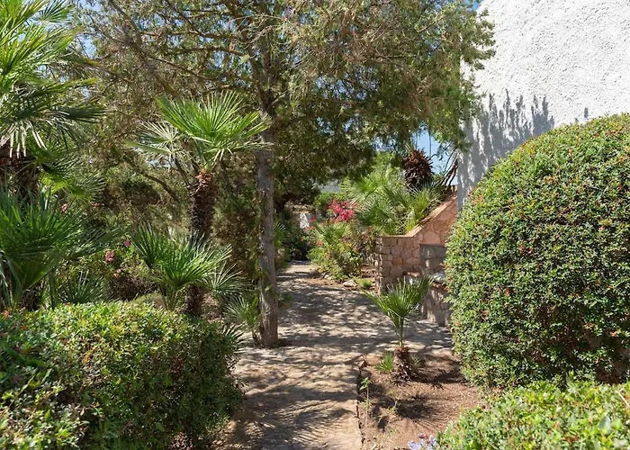 Villa Salida - vista mare, piscina e spiaggia attrezzata Alghero