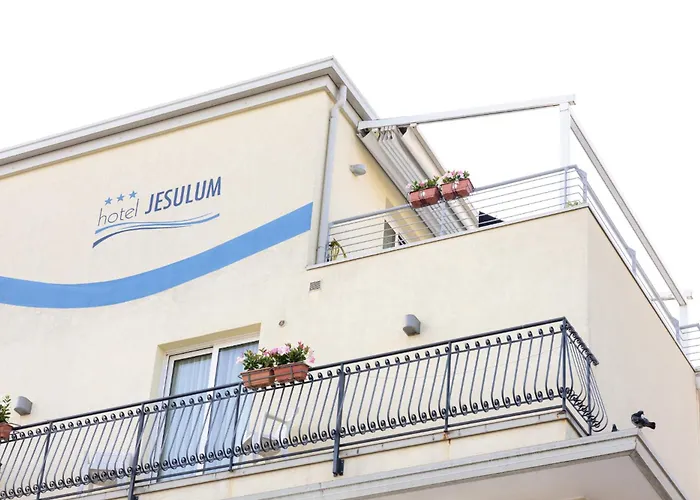 Hotel sul MareJesulum