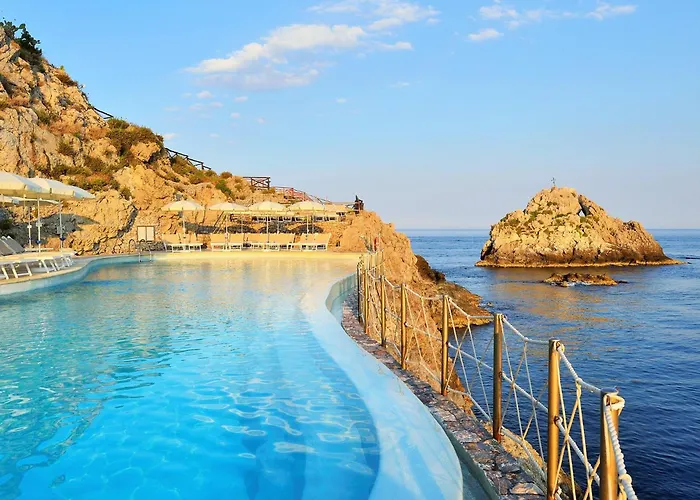 Hotel sul MareUNAHOTELS Capotaormina