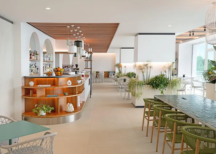 Hotel sul MareMercure Delfino