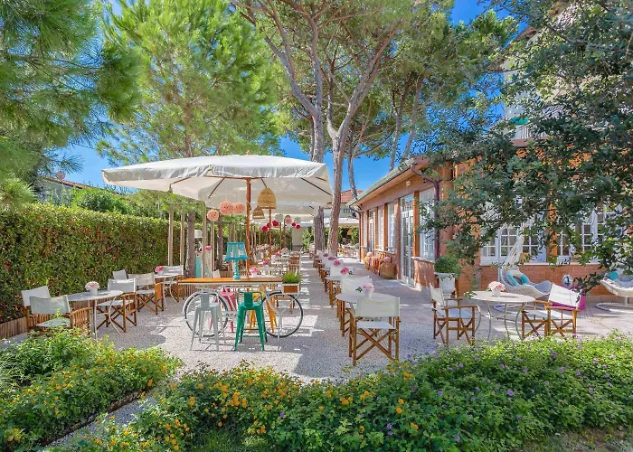 Hotel La Pineta Al Mare Forte dei Marmi