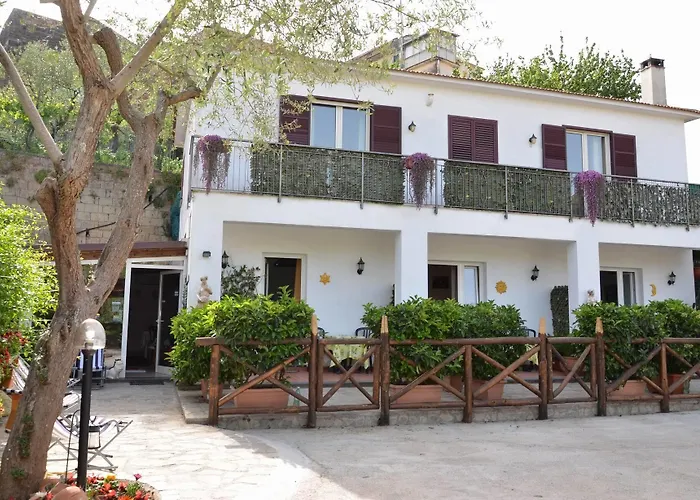 Il Cottage B&B SantʼAgata sui Due Golfi