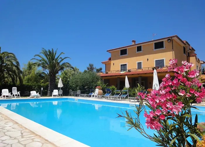 Residence e B&B Villamirella