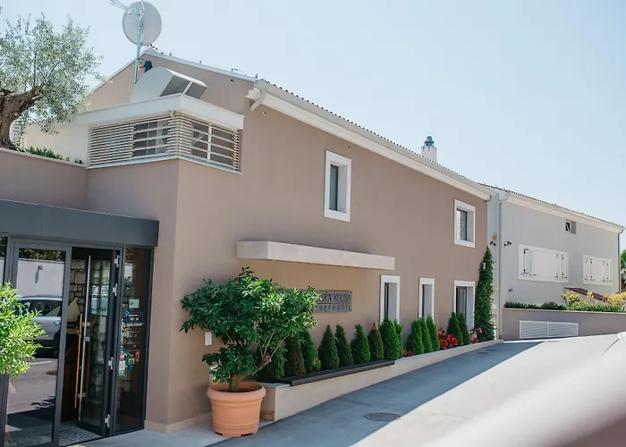 Ribarska Koliba Resort Pola