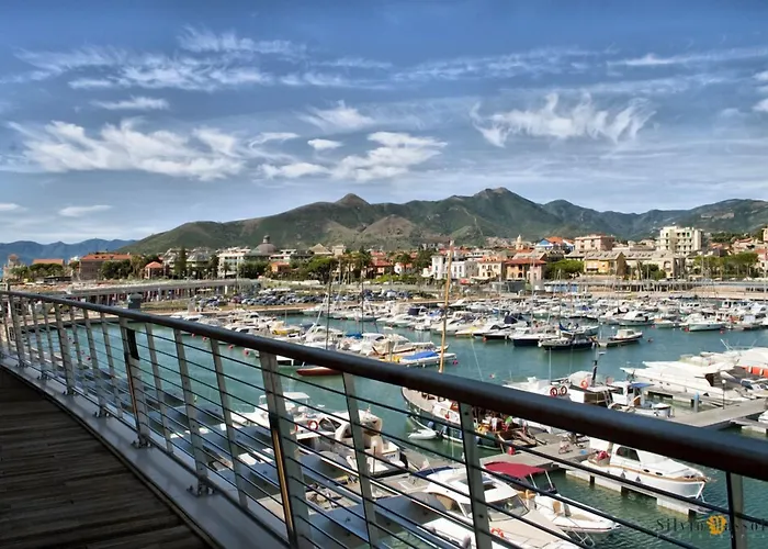 Excelsior Hotel E Appartamenti Loano