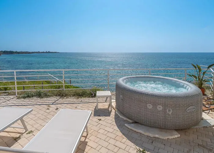 Hotel Il Faraglione Lido di Noto
