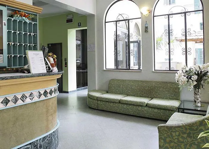 Hotel Ester Safer Pineto