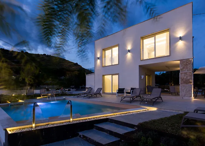 Scissure Sea Suite Gaeta