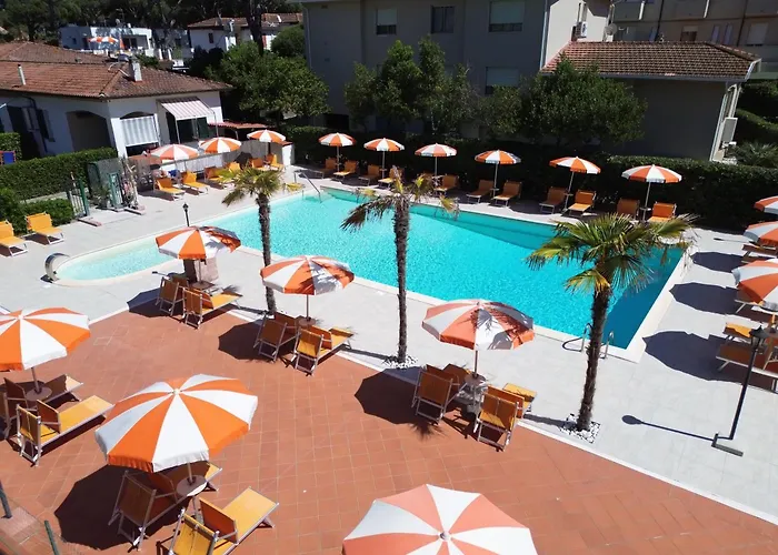 Residence Le Rose Marina Di Bibbona